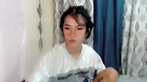 Snapshot of urasianyana chatting on June 13, 3:04 am urasianyana online show from June 13, 3:04 am