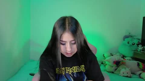 Danielle  online show from May 19, 9:48 am