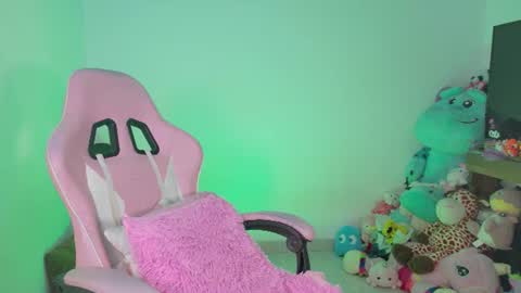 Danielle  online show from July 8, 10:20 am