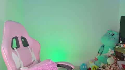 Danielle  online show from July 12, 10:06 am