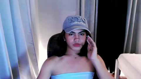 Snapshot of urbaby_anthony chatting on July 8, 4:33 pm urbaby_anthony online show from July 8, 4:33 pm