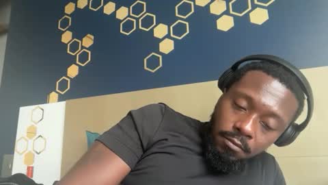 urbandick5 online show from March 17, 12:30 pm