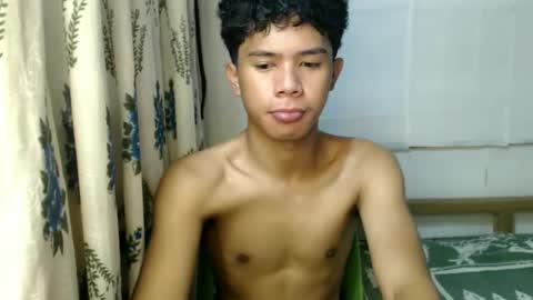 Snapshot of urbbyjosh chatting on December 6, 2:24 am joshua online show from December 6, 2:24 am