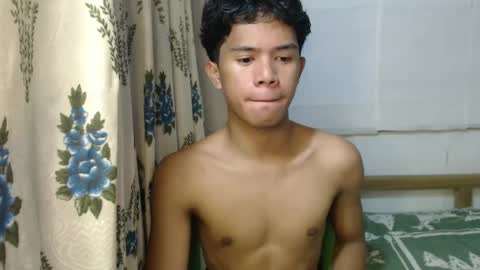 Snapshot of urbbyjosh chatting on December 12, 1:06 pm joshua online show from December 12, 1:06 pm