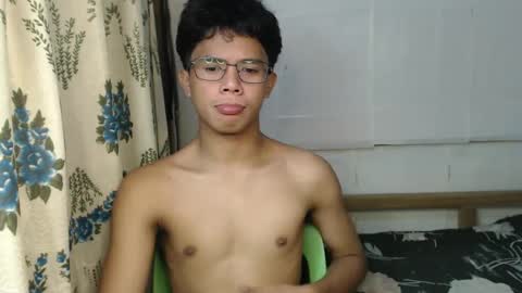 Snapshot of urbbyjosh chatting on December 25, 3:40 am joshua online show from December 25, 3:40 am