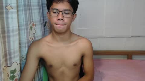 Snapshot of urbbyjosh chatting on January 11, 7:06 am joshua online show from January 11, 7:06 am