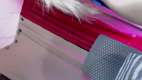 Haley Mhate online show from September 30, 7:52 pm