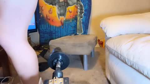 Snapshot of urbossishere chatting on September 29, 10:31 am DickReasons online show from September 29, 10:31 am