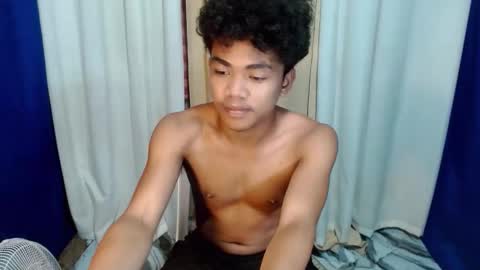 urboyvenz online show from May 1, 7:18 pm