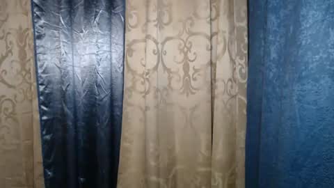 urcrushnextdoor_ online show from September 9, 5:07 am