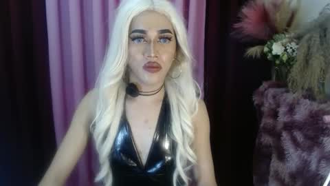 Snapshot of urcumgirlasiants chatting on September 16, 5:14 pm KENDALL online show from September 16, 5:14 pm