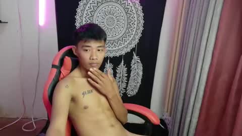 Snapshot of urcutejason chatting on March 30, 12:50 pm jason online show from March 30, 12:50 pm