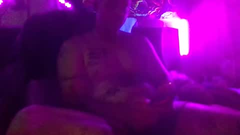 urdaddy875867 online show from April 29, 3:54 am