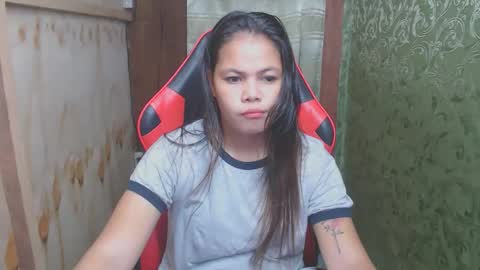 urdimplegurl online show from November 9, 8:01 am