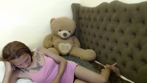 Snapshot of urdollacyl chatting on June 21, 1:03 pm Sweetacyl online show from June 21, 1:03 pm