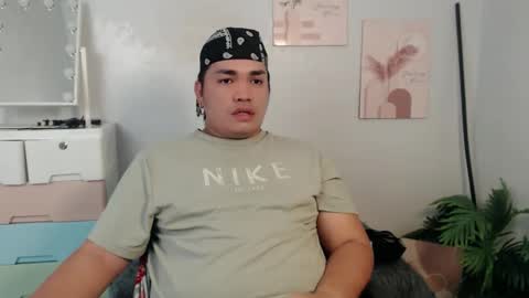 ure_fattytoy143 online show from April 26, 4:15 pm