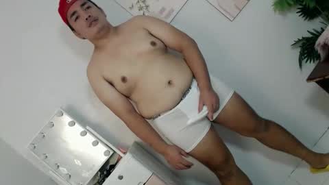 Snapshot of ure_fattytoy143 chatting on June 7, 4:38 am ure_fattytoy143 online show from June 7, 4:38 am