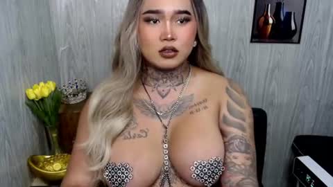 Snapshot of urfabtattooqueen chatting on July 3, 12:33 pm Maxxie online show from July 3, 12:33 pm