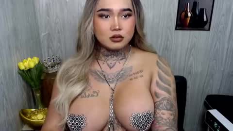 Snapshot of urfabtattooqueen chatting on July 7, 8:46 pm Maxxie online show from July 7, 8:46 pm