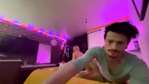 Snapshot of urfavoritedreamteam chatting on February 23, 11:18 am UrFavoriteDreamTeam online show from February 23, 11:18 am