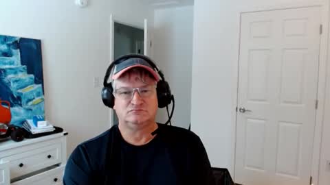 Snapshot of urfavteach50 chatting on December 15, 2:43 pm Gregor online show from December 15, 2:43 pm