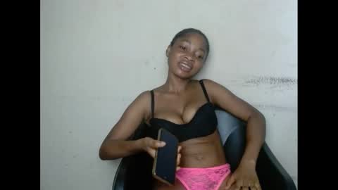 Snapshot of urflirtydoll chatting on February 20, 9:09 pm urflirtydoll online show from February 20, 9:09 pm