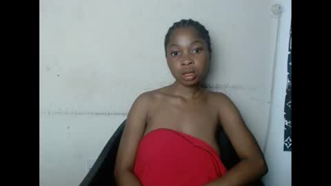 Snapshot of urflirtydoll chatting on February 22, 2:39 am urflirtydoll online show from February 22, 2:39 am