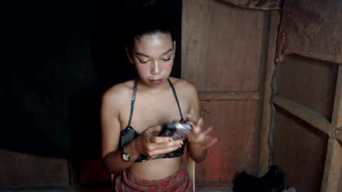 Snapshot of urgirlyflor chatting on July 11, 12:19 pm BB online show from July 11, 12:19 pm