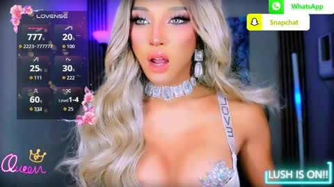 Snapshot of urgoddess_bella chatting on June 5, 1:34 am My bella 3 online show from June 5, 1:34 am
