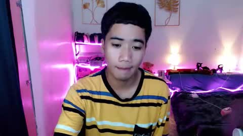 Snapshot of urguy_habibi chatting on December 15, 6:50 am Bib online show from December 15, 6:50 am