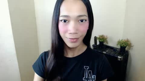 Snapshot of urhot_athena chatting on October 9, 10:35 am urhot_athena online show from October 9, 10:35 am
