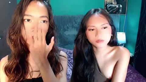 Snapshot of urhot_athena chatting on April 24, 4:53 pm urhot_athena online show from April 24, 4:53 pm