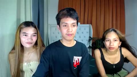 Snapshot of urhot_johny chatting on April 23, 9:08 am urhot_johny online show from April 23, 9:08 am