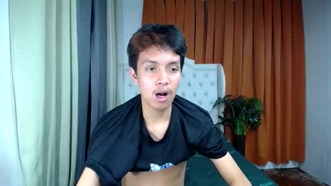 Snapshot of urhot_johny chatting on April 26, 1:53 pm urhot_johny online show from April 26, 1:53 pm