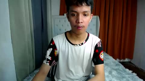 Snapshot of urhot_johny chatting on May 24, 12:10 pm urhot_johny online show from May 24, 12:10 pm
