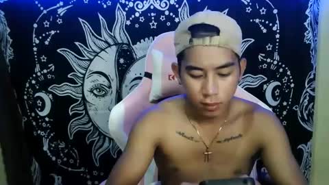 Snapshot of urhot_joshxx chatting on March 6, 2:51 pm Josh online show from March 6, 2:51 pm