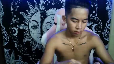 Snapshot of urhot_joshxx chatting on March 9, 2:54 pm Josh online show from March 9, 2:54 pm