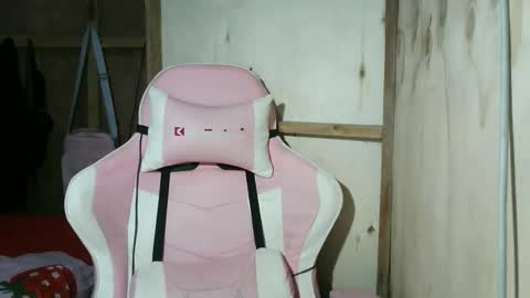 Snapshot of urhot_joshxx chatting on December 18, 1:11 am Josh online show from December 18, 1:11 am