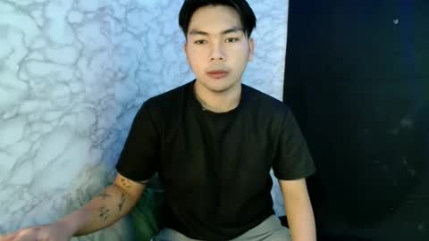Snapshot of urhot_kharlxoxo chatting on June 2, 11:23 am john carlo online show from June 2, 11:23 am