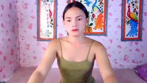Snapshot of urhot_maxine chatting on June 18, 9:36 am urhot_maxine online show from June 18, 9:36 am