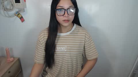 urhotangela online show from February 6, 7:23 am