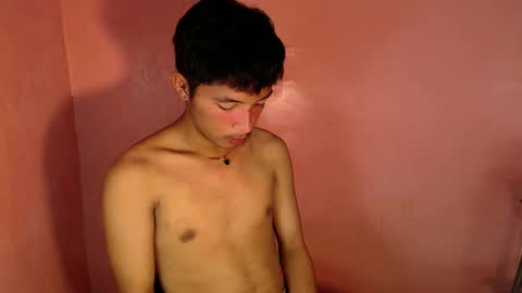 Snapshot of urhotethanxx chatting on December 13, 11:55 am Ethan online show from December 13, 11:55 am