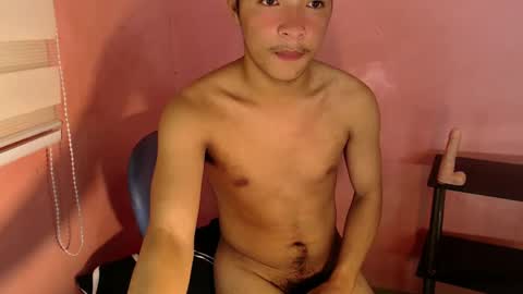 Snapshot of urhotethanxx chatting on January 22, 2:14 pm Ethan online show from January 22, 2:14 pm