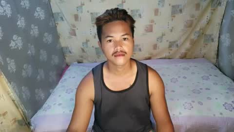 urhotfucker_eric online show from February 17, 12:40 am