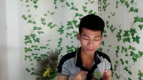 richard online show from February 25, 5:41 am