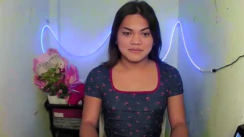 urhottie_bella online show from October 3, 3:14 am