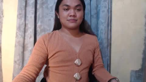 urhottie_bella online show from February 12, 6:08 am