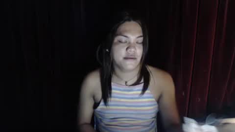 urhottie_bella online show from May 5, 4:48 pm