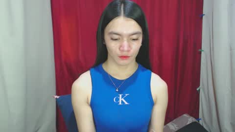 Snapshot of urhottiest_katey chatting on December 19, 6:23 am Katey online show from December 19, 6:23 am