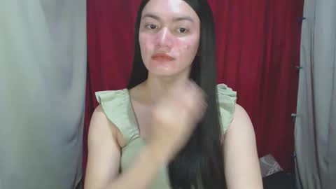 Snapshot of urhottiest_katey chatting on November 22, 7:18 am Katey online show from November 22, 7:18 am